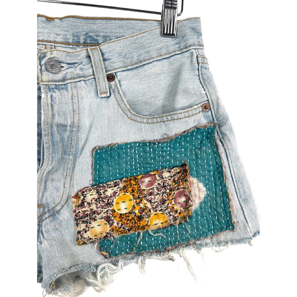 Levis 501 colorful patch work cut off button fly shorts sz 30 - Picture 2 of 10